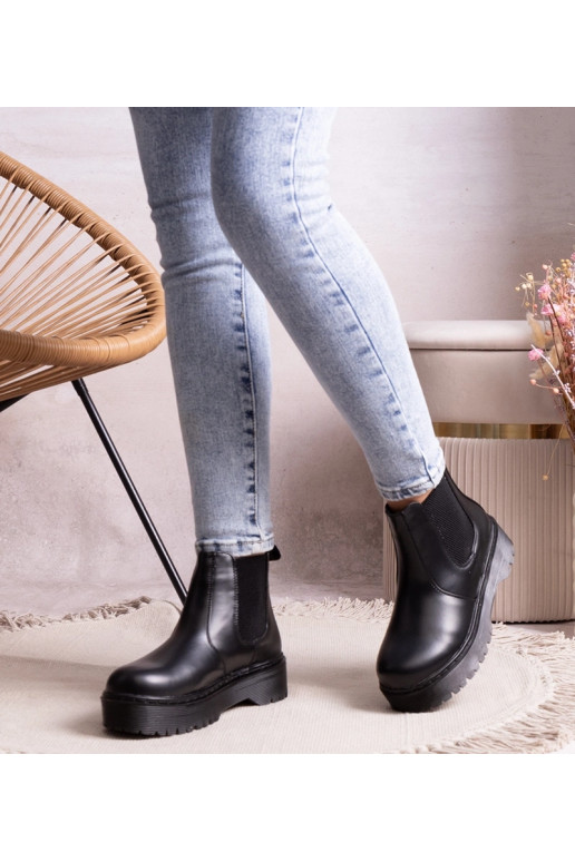 Botines negros con plataforma Lessaya