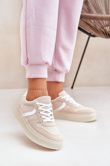 Bajo Zapatillas modelo zapatos. Femenino con una plataforma beige Telmira 2