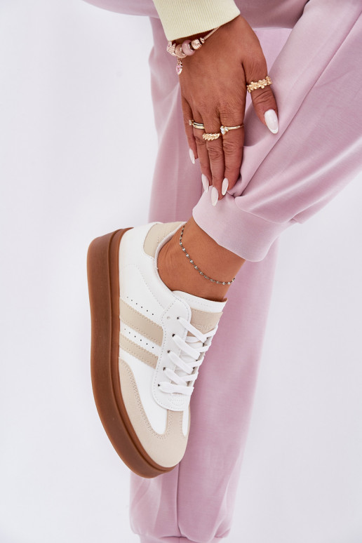 Zapatillas modelo zapatos. Femenino con una plataforma de cuero ecológico beige-el color blanco Ediriella Zapatillas modelo zapatos. Femenino con una plataforma de cuero ecológico beige-el color blanco Ediriella