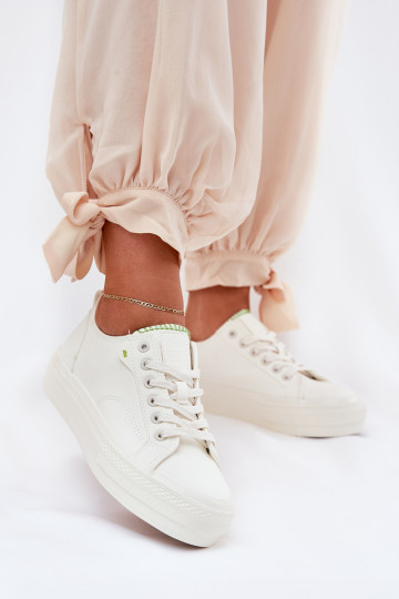 Zapatos casuales con plataforma de eco-cuero Big Star RR274A295 blancos