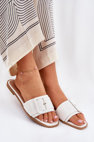 isósceles zapatillas de mujer Eko Piel con hebillas el color blanco Bamma