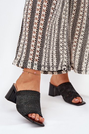 Pantuflas de mujer con trenzado y tacones color negro Ciariloria