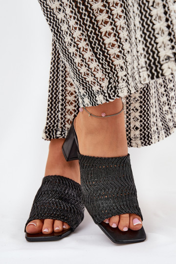 Pantuflas de mujer con trenzado y tacones color negro Ciariloria 2