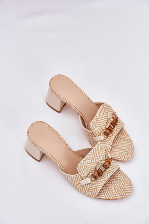 zapatillas de mujer con tacones con adornos beige Ovittole