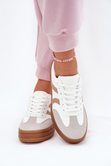 Zapatillas modelo zapatos. Femenino con una plataforma el color blanco Tolianna 2