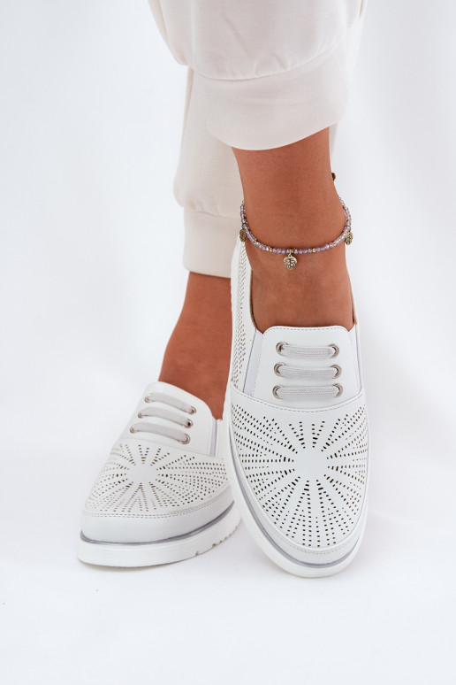 zapatos Femenino Un modelo convincente con elementos calados el color blanco Azethia zapatos Femenino Un modelo convincente con elementos calados el color blanco Azethia