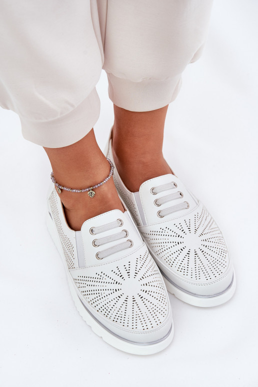 zapatos Femenino Un modelo convincente con elementos calados el color blanco Azethia zapatos Femenino Un modelo convincente con elementos calados el color blanco Azethia