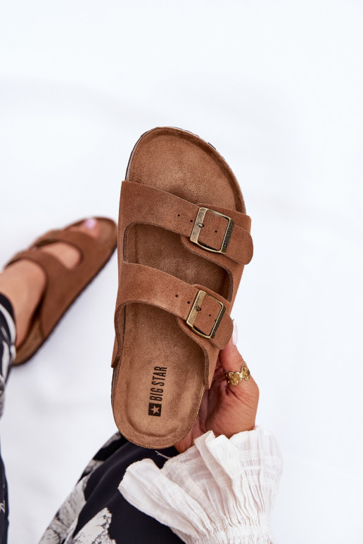 Zapatillas de ante para mujer. con hebillas Big Star RR274A394 color marrón