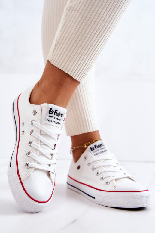 Zapatos de mujer Lee Cooper LCEN-22-31-0875L el color blanco Zapatos de mujer Lee Cooper LCEN-22-31-0875L el color blanco