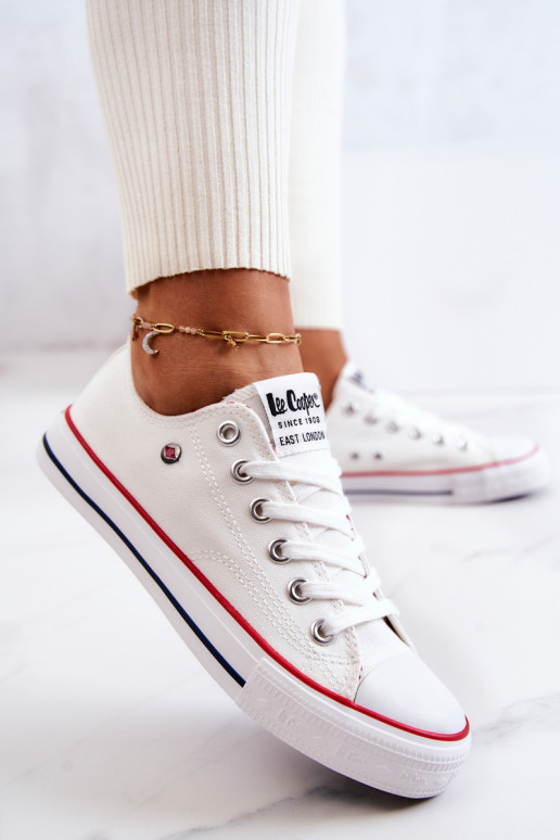 Zapatos de mujer Lee Cooper LCEN-22-31-0875L el color blanco Zapatos de mujer Lee Cooper LCEN-22-31-0875L el color blanco