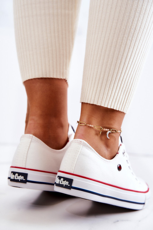 Zapatos de mujer Lee Cooper LCEN-22-31-0875L el color blanco Zapatos de mujer Lee Cooper LCEN-22-31-0875L el color blanco