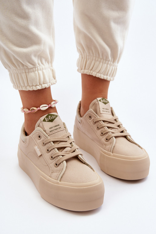 Zapatos de ocio con una plataforma Lee Cooper LCEN-24-31-2181 beige