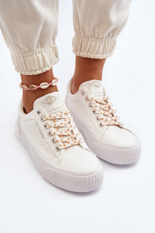 Zapatos de mujer Lee Cooper LCEN-24-31-2170 el color blanco Zapatos de mujer Lee Cooper LCEN-24-31-2170 el color blanco