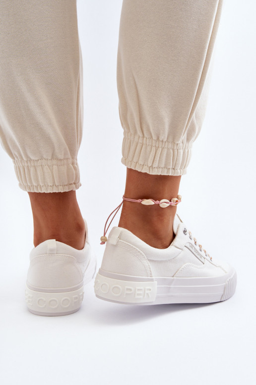 Zapatos de mujer Lee Cooper LCEN-24-31-2170 el color blanco Zapatos de mujer Lee Cooper LCEN-24-31-2170 el color blanco