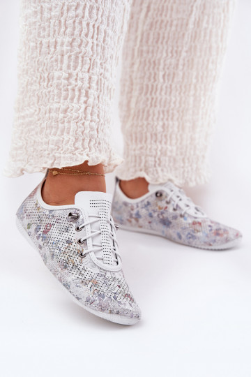 zapatos Femenino Hecho de cuero natural Estampado Artiker 56C2688 el color blanco 2