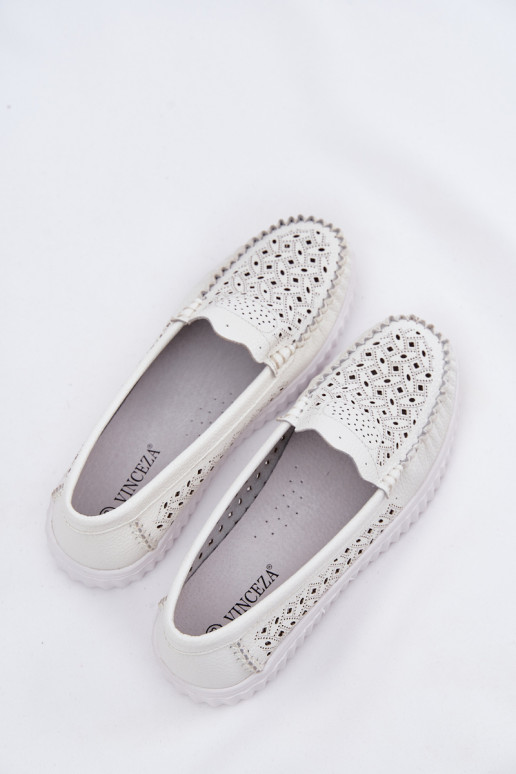 Piel mocasines de mujer con elementos calados Vinceza 88028 el color blanco