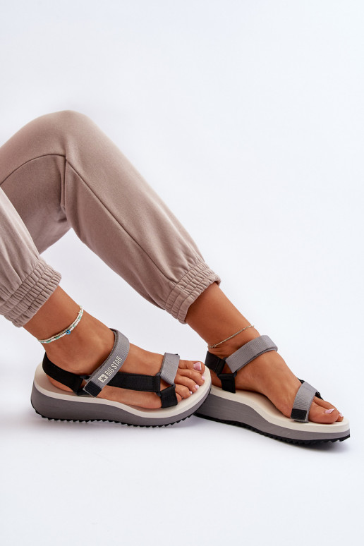 Sandalias de mujer con una plataforma I Koturnie Big Star NN274A054 color gris Sandalias de mujer con una plataforma I Koturnie Big Star NN274A054 color gris