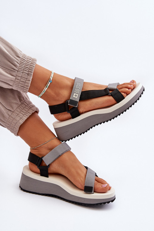 Sandalias de mujer con una plataforma I Koturnie Big Star NN274A054 color gris Sandalias de mujer con una plataforma I Koturnie Big Star NN274A054 color gris