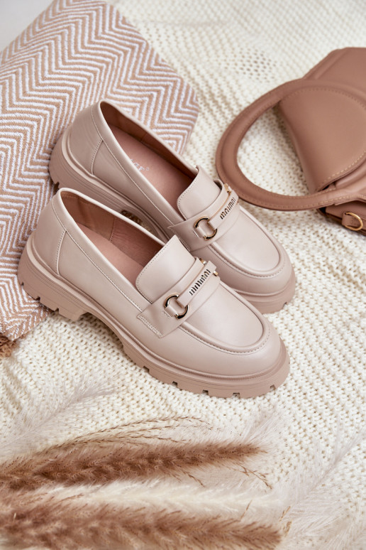 Mocasines de mujer en color arena de... Mocasines de mujer en color arena de...