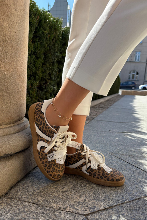 Zapatillas deportivas bajas de mujer con cordones y estampado de leopardo color marrón Zielle