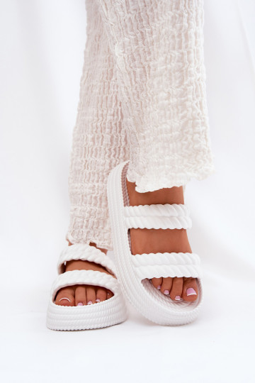 Zapatillas ligeras  zapatillas de mujer con una plataforma S.Barski ZK51-001 el color blanco