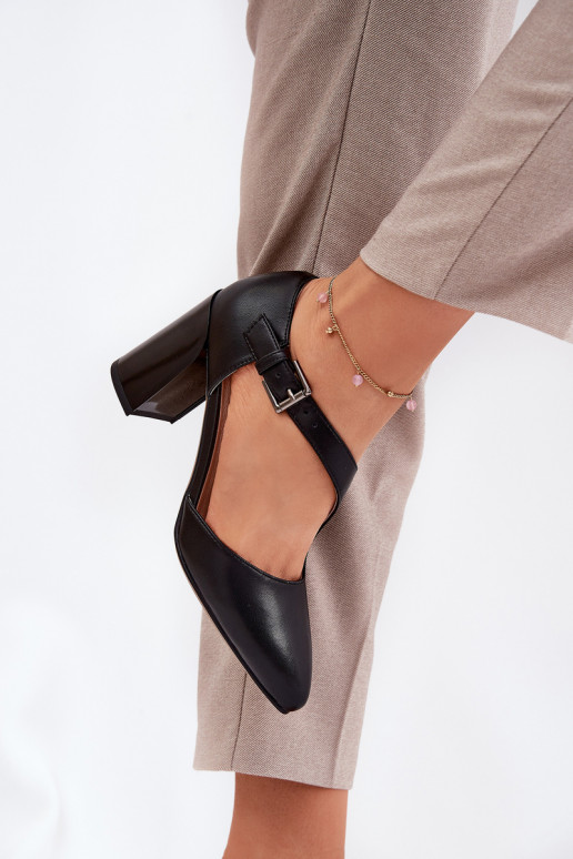 Piel Zapatos con tacones con hebillas Vinceza 91133 de color negro