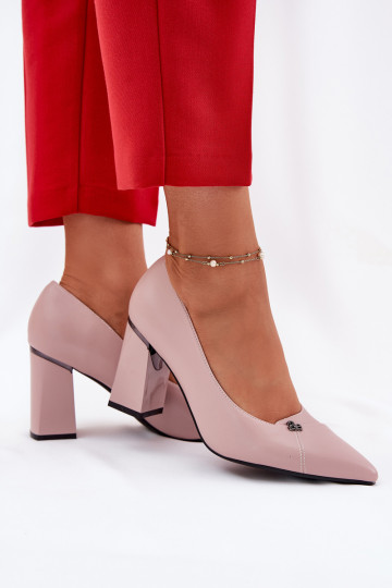 Zapatos elegantes con tacón color rosa 2