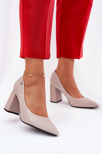 Zapatos elegantes con tacón color gris