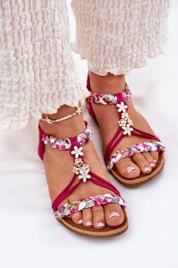 Sandalias planas para mujer. Z Plecionymi Paskami I Przypinkami Artiker 56C1314 color rosa