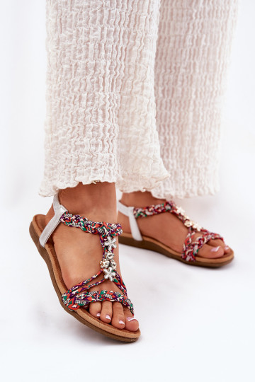 Sandalias planas para mujer. Z Plecionymi Paskami I Przypinkami Artiker 54C1322 Colores diferentes