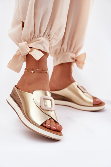 Zapatillas de piel auténtica con plataforma. Artiker 56C2146 color dorado