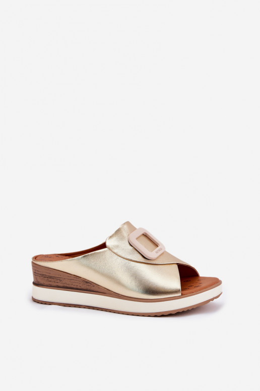 Zapatillas de piel auténtica con plataforma. Artiker 56C2146 color dorado Zapatillas de piel auténtica con plataforma. Artiker 56C2146 color dorado