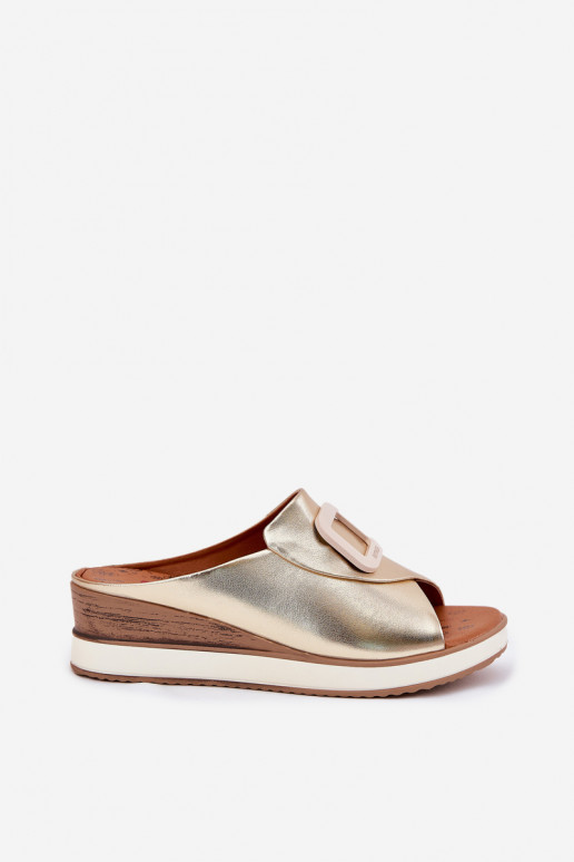 Zapatillas de piel auténtica con plataforma. Artiker 56C2146 color dorado Zapatillas de piel auténtica con plataforma. Artiker 56C2146 color dorado