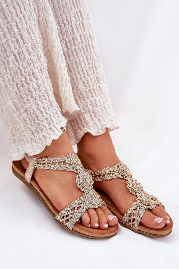 Sandalias planas para mujer. Z KoronkoAym Un ejemplo Artiker 56C1281 color dorado