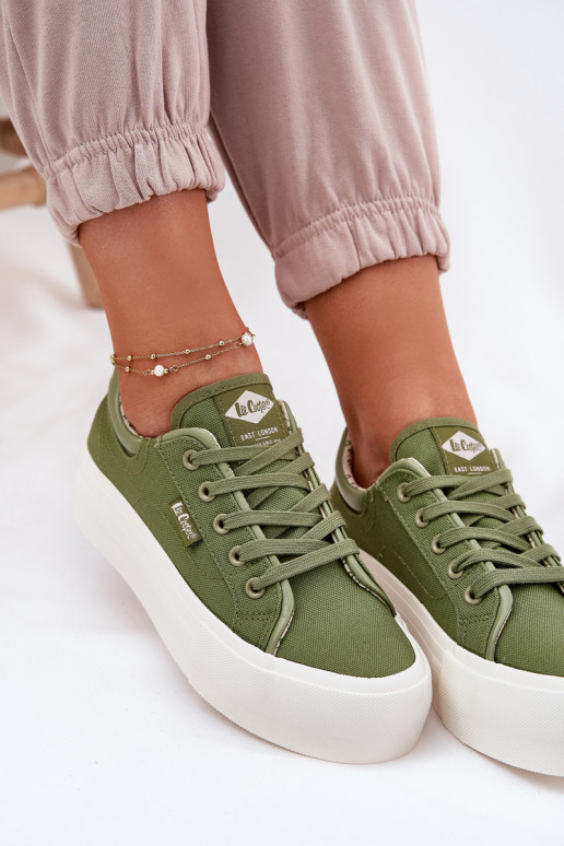 Zapatos de ocio con una plataforma Lee Cooper LCEN-25-31-3449L color verde Zapatos de ocio con una plataforma Lee Cooper LCEN-25-31-3449L color verde