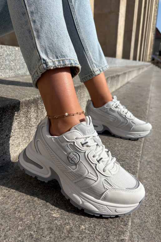 Zapatillas modelo zapatos. Femenino Big Star RR274A191 el color blanco