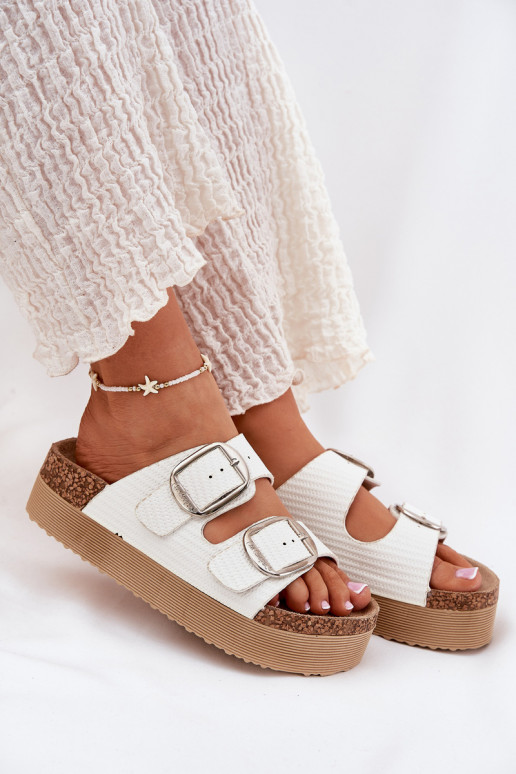 zapatillas de mujer Platformie con hebillas Lee Cooper LCEN-25-35-3496L el color blanco zapatillas de mujer Platformie con hebillas Lee Cooper LCEN-25-35-3496L el color blanco