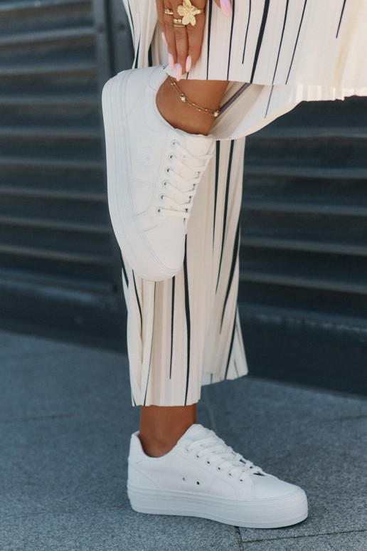 Eko Piel Zapatos de ocio con una plataforma Big Star RR274298 el color blanco Eko Piel Zapatos de ocio con una plataforma Big Star RR274298 el color blanco