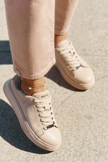 Zapatillas modelo zapatos. Femenino de cuero ecológico Big Star RR274259 beige