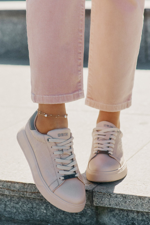 Zapatillas modelo zapatos. Femenino de cuero ecológico Big Star RR274259 beige