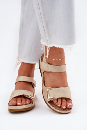 Sandalias cómodas de mujer. en una cuña beige Sadevale 2