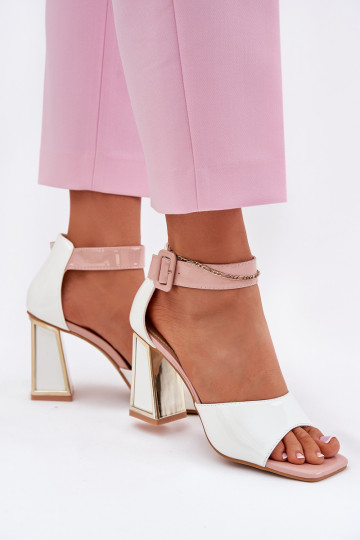 Sandalias lacadas para mujer. con tacones Vinceza 20266 el color blanco