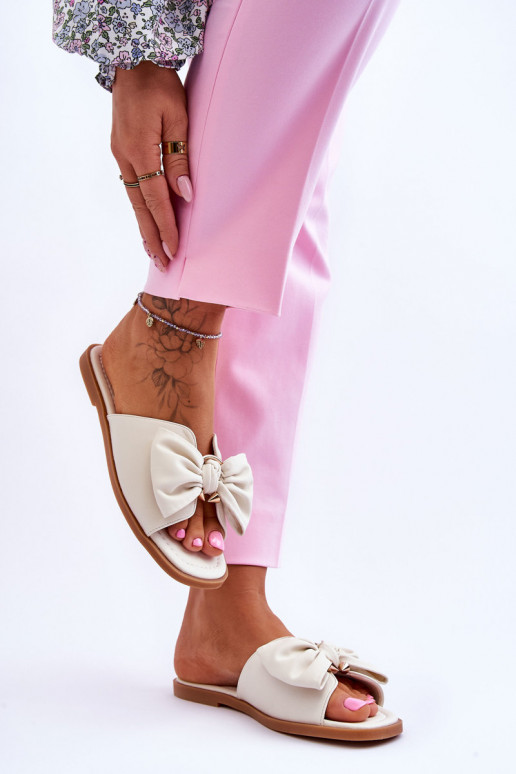 Femenino Zapatillas de cuero con cintas el color blanco Becky