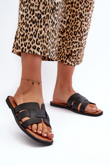 isósceles zapatillas de mujer de cuero ecológico de color negro Risamay