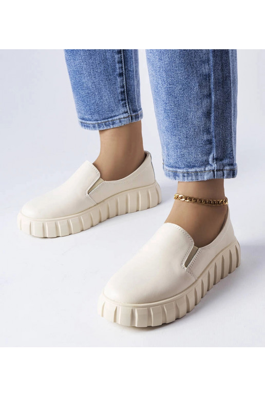 Botines color arena, "Igreja"