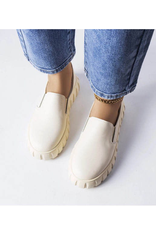 Botines color arena, "Igreja"