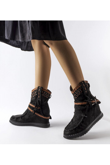 Botas negras en plataforma, "Beausoleil" 2