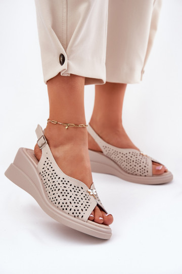 Zapatos de mujer color arena de piel con diseño calado y tacón, Vinceza 79529