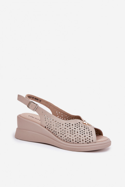 Piel Sandalias caladas Femenino en una cuña Vinceza 79529 beige