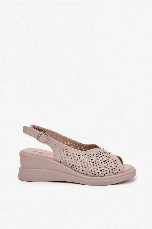 Piel Sandalias caladas Femenino en una cuña Vinceza 79529 beige